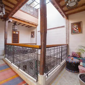  Riad Ikalimo 1